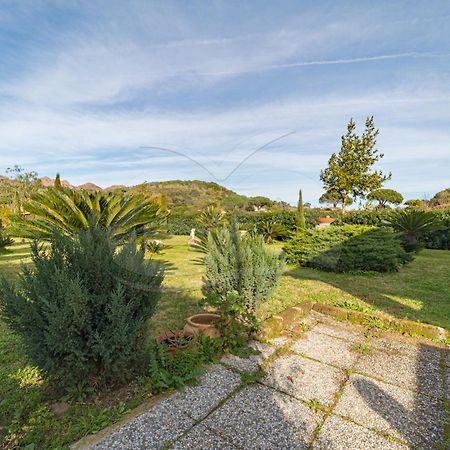 Вилла Villino Girasole - Goelba Каполивери Экстерьер фото