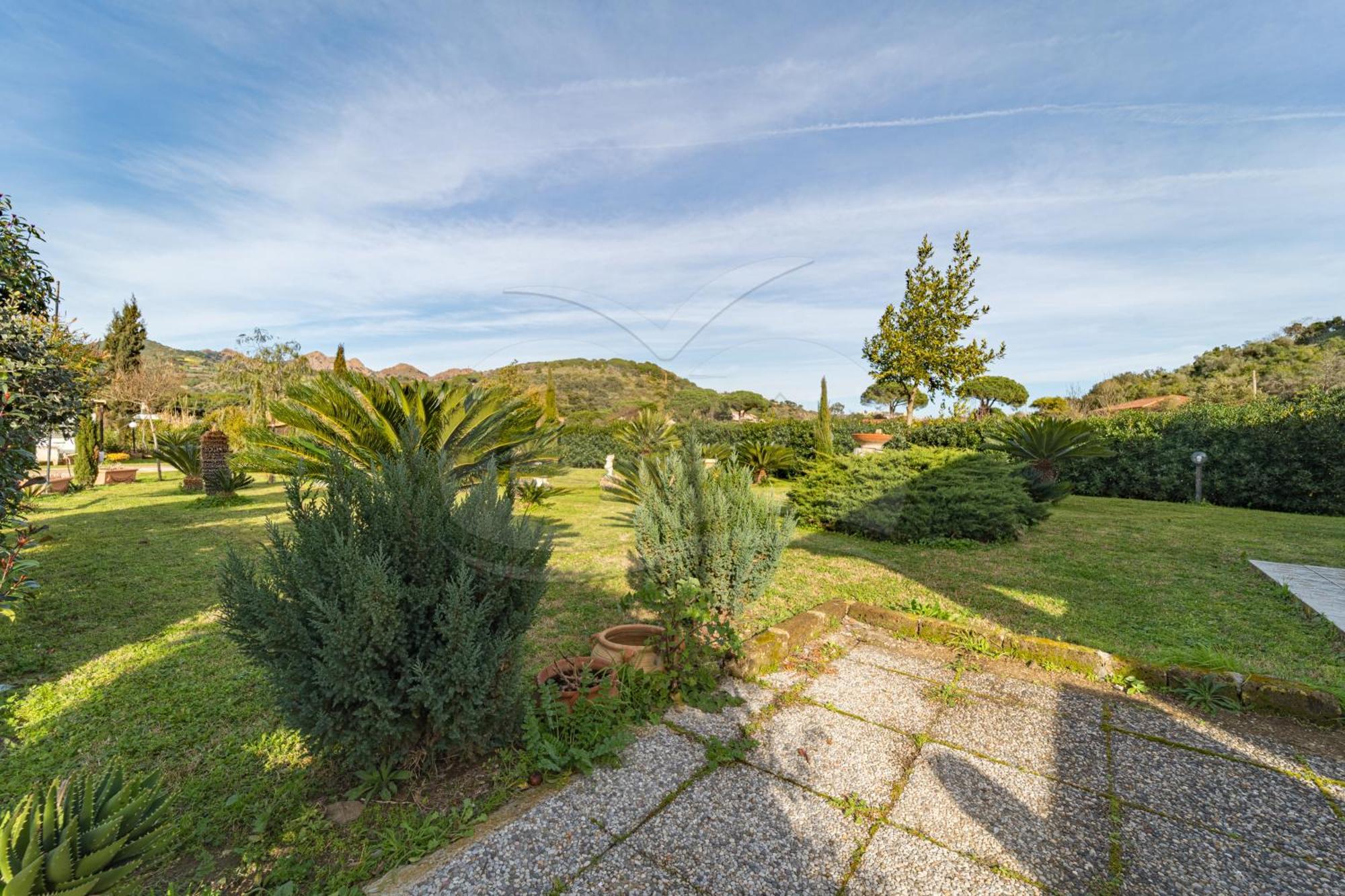 Вилла Villino Girasole - Goelba Каполивери Экстерьер фото